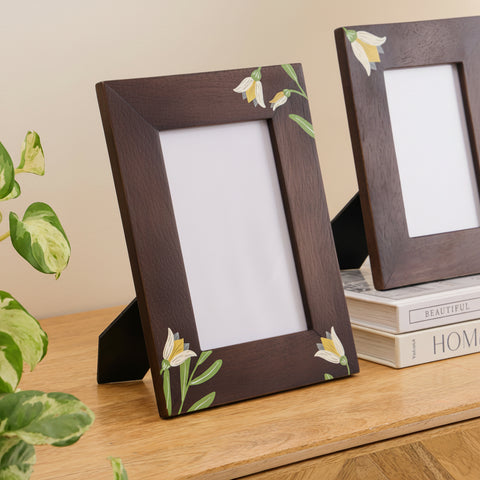 MIRRA Handpainted Photo Frame Small (4 x 6)